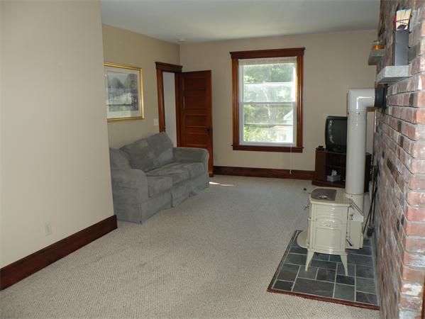 2 Barrett Street Clinton, MA 01510 - Photo 8 of 26 Gallery Image 8