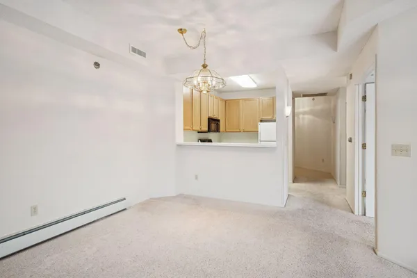 $199,900 | 7420 Edinborough Way, Unit 6106, Edina, MN 55435