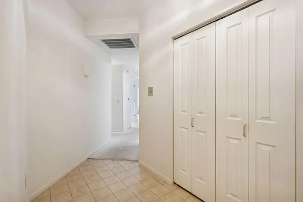 $199,900 | 7420 Edinborough Way, Unit 6106, Edina, MN 55435