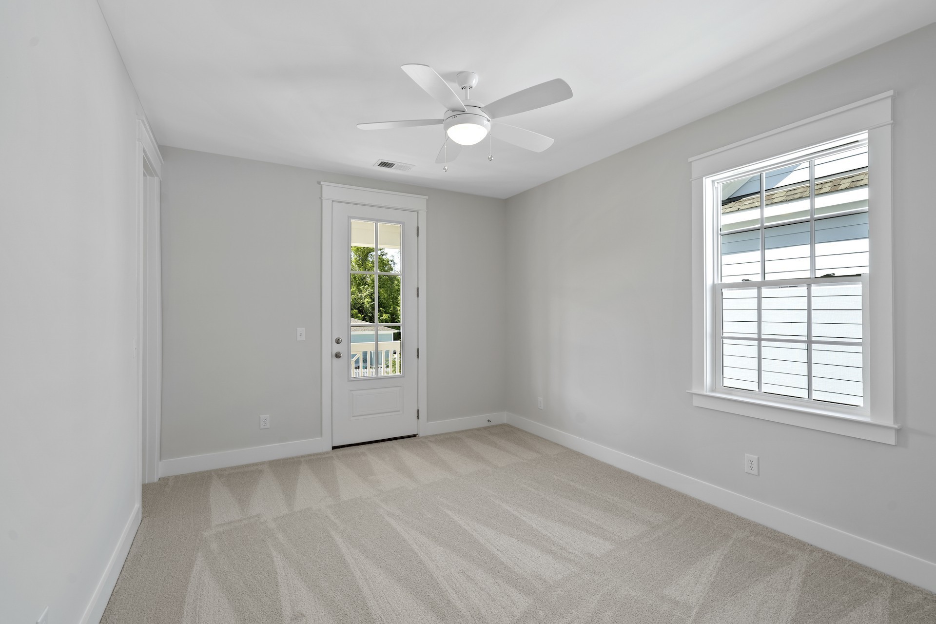 463 Dewar Drive Franklin, TN 37064 - Photo 29 of 31 an empty room with windows and closet