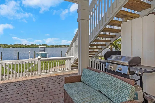 $259,000 | 105 Pompano Drive Southeast, Unit A, St. Petersburg, FL 33705