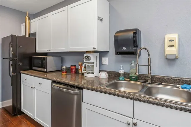 $259,000 | 105 Pompano Drive Southeast, Unit A, St. Petersburg, FL 33705