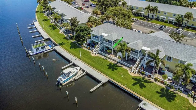 $259,000 | 105 Pompano Drive Southeast, Unit A, St. Petersburg, FL 33705