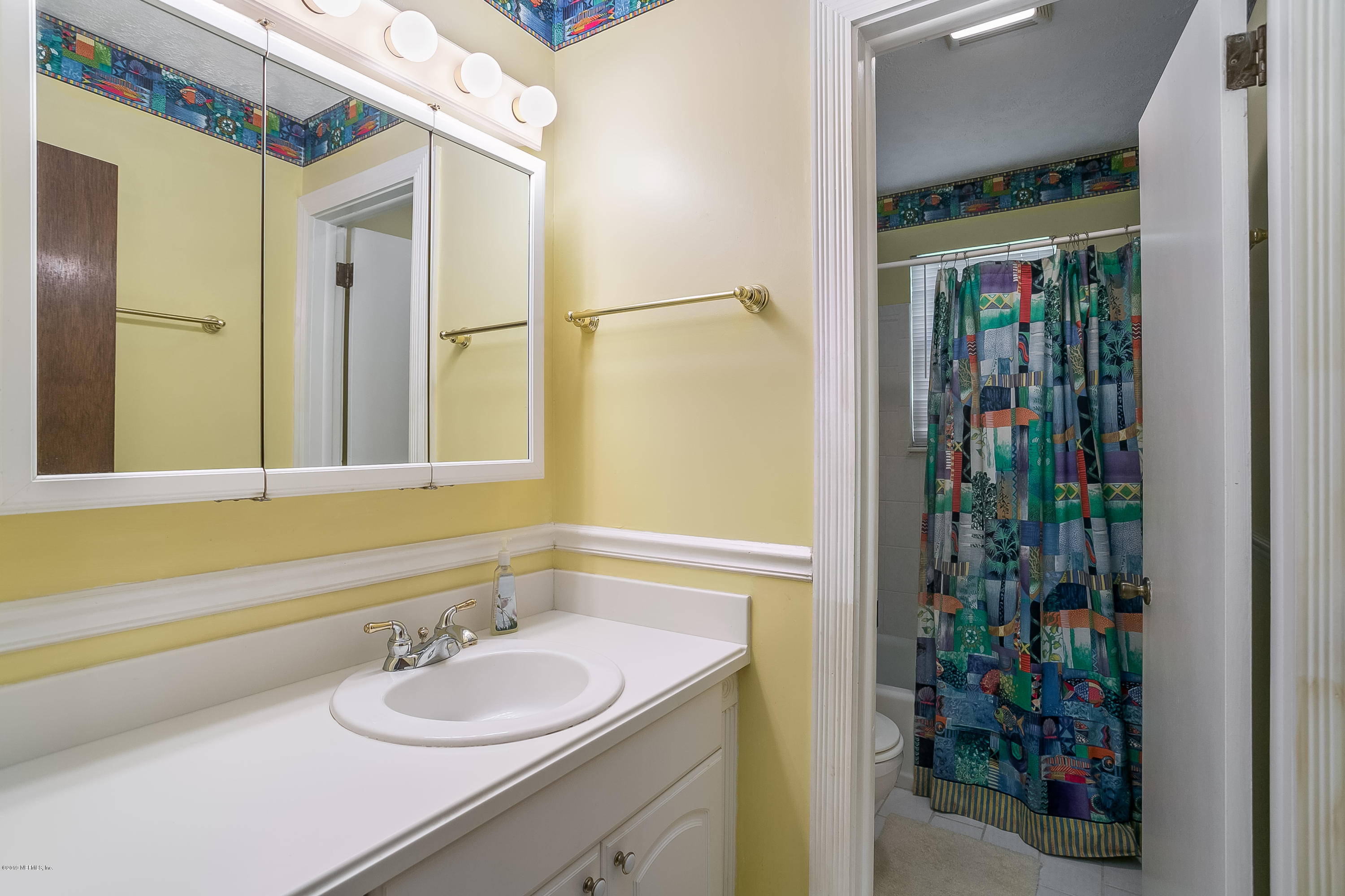 1365 Satsuma Road St. Johns, FL 32259 - Photo 13 of 20 Bathroom