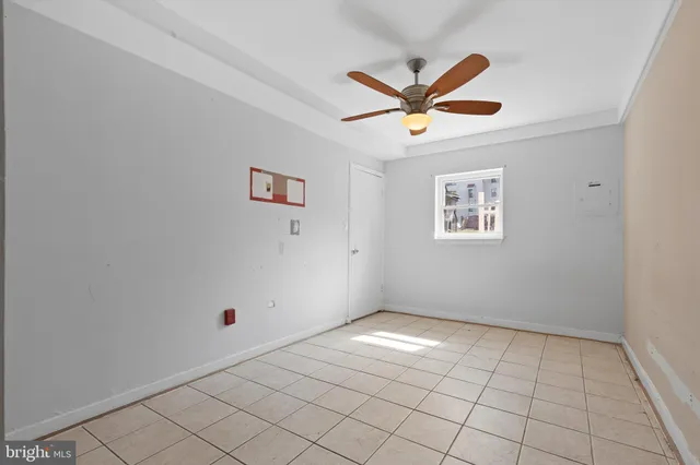 $299,900 | 571 West Diamond Avenue, Unit 40, Gaithersburg, MD 20877