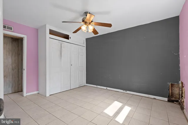 $299,900 | 571 West Diamond Avenue, Unit 40, Gaithersburg, MD 20877