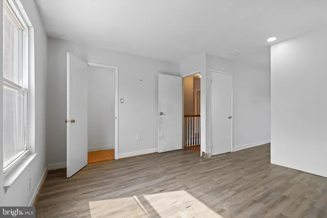 $299,900 | 571 West Diamond Avenue, Unit 40, Gaithersburg, MD 20877