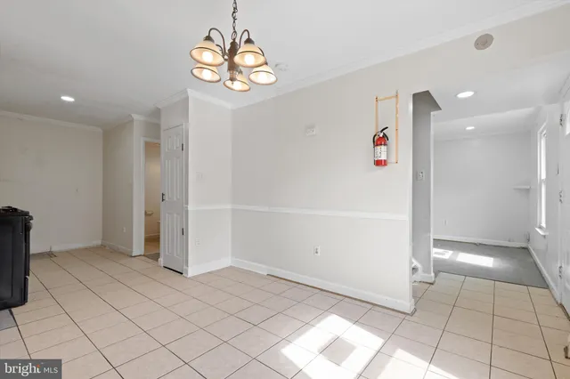 $299,900 | 571 West Diamond Avenue, Unit 40, Gaithersburg, MD 20877