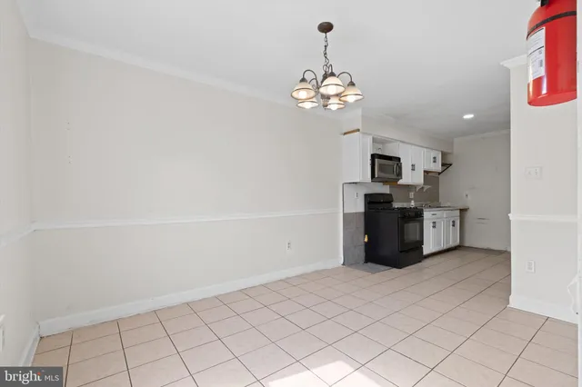 $299,900 | 571 West Diamond Avenue, Unit 40, Gaithersburg, MD 20877