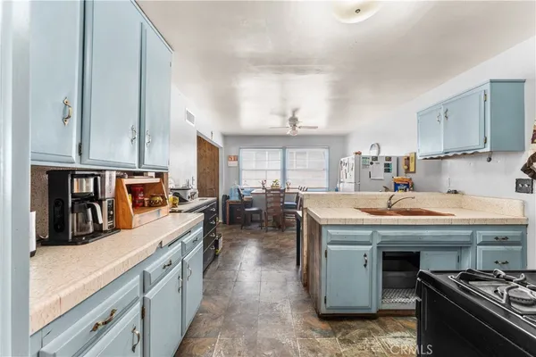 $610,000 | 13525 Simshaw Avenue, Sylmar, CA 91342