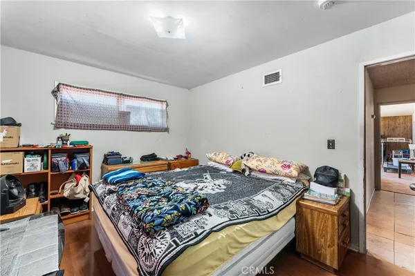 $610,000 | 13525 Simshaw Avenue, Sylmar, CA 91342