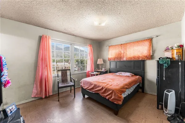$610,000 | 13525 Simshaw Avenue, Sylmar, CA 91342
