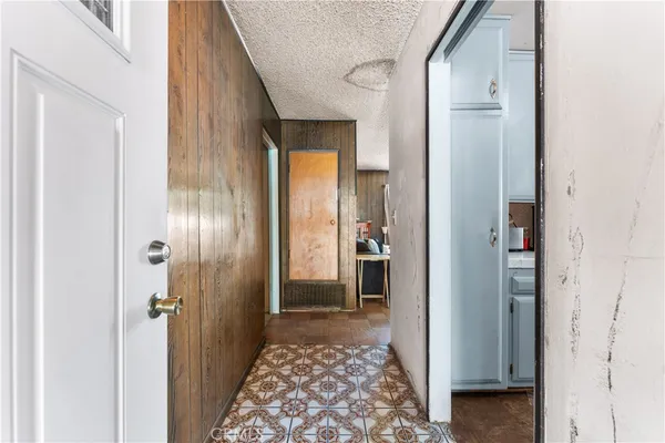$610,000 | 13525 Simshaw Avenue, Sylmar, CA 91342