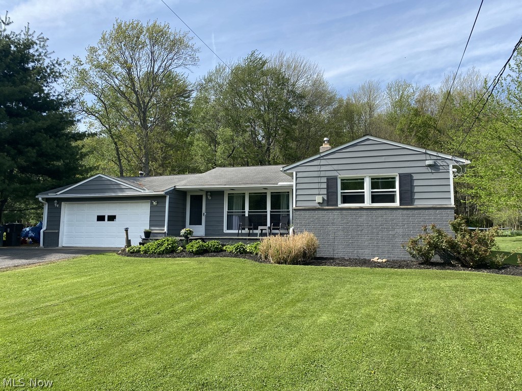 Ranch on 1.5 ac lot om Solon