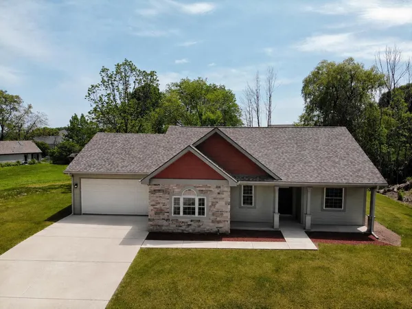 $3,500 | 1255 Westwood Drive, Grafton, WI 53024