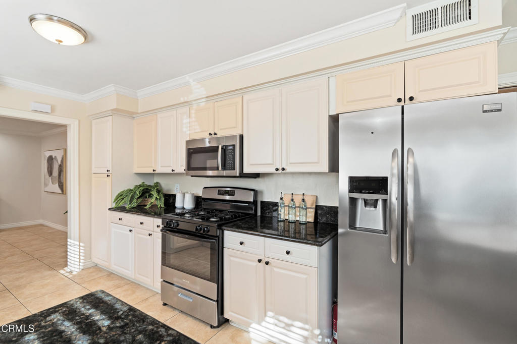 3032 Wallingford Road Pasadena, CA 91107 - Photo 25 of 68 25_3032-44