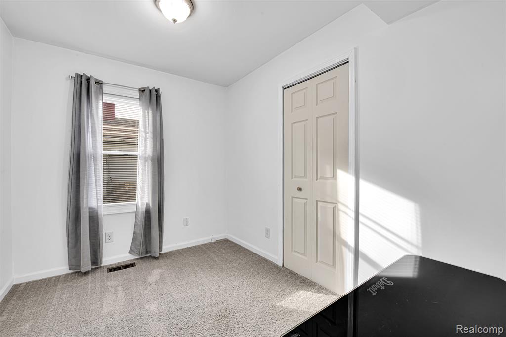 6850 Beech Daly Road Taylor, MI 48180 - Photo 5 of 16