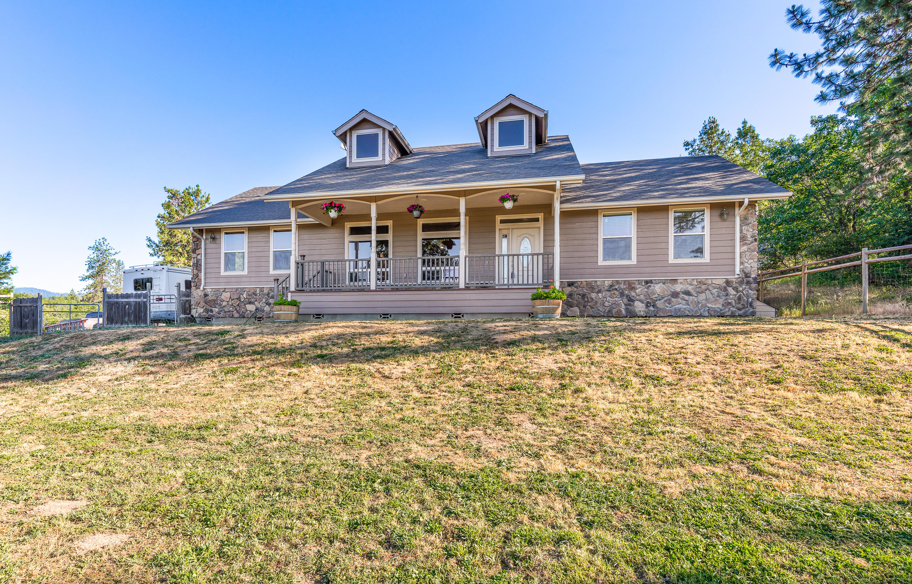 681 Three Pines Road Grants Pass, OR 97526 - Photo 1 of 20 Front Photo