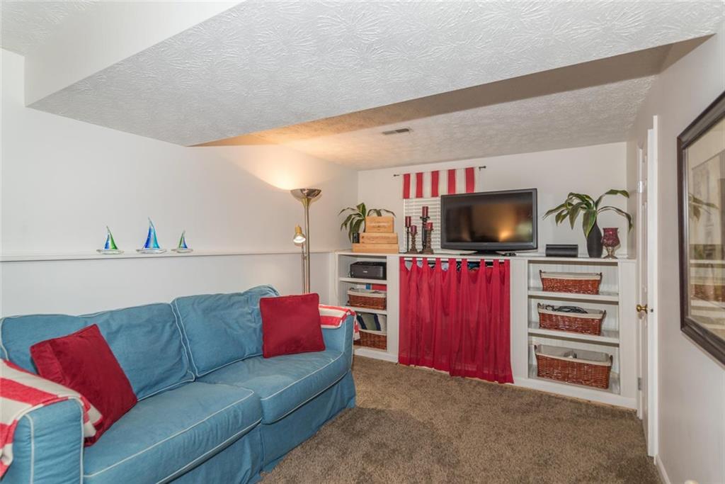 8506 Castle Farms Road Indianapolis, IN 46256 - Photo 11 of 21 Gallery Image 11