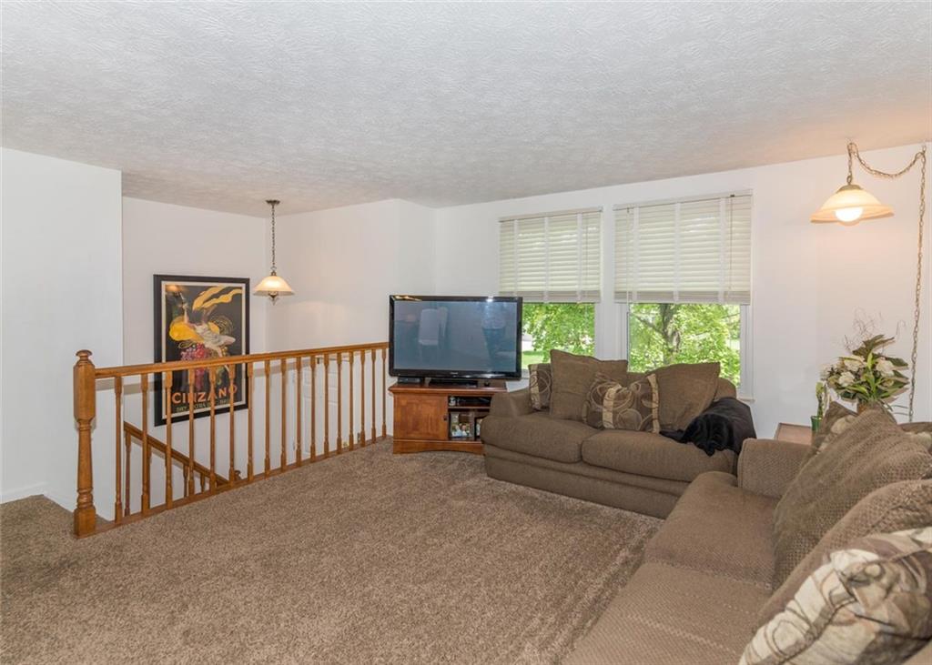 8506 Castle Farms Road Indianapolis, IN 46256 - Photo 3 of 21 Gallery Image 3