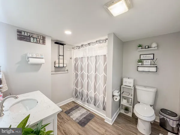 $270,000 | 110 East Madison Street, Paulsboro, NJ 08066