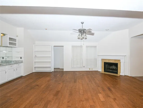 $2,050 | 14819 Chetland Pl Drive, Houston, TX 77095