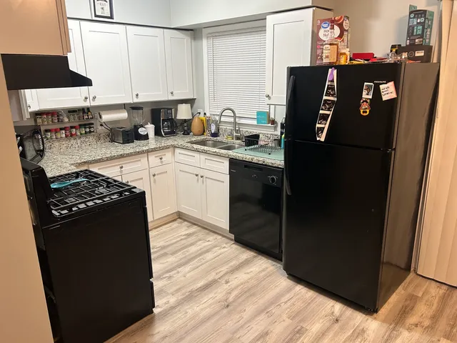 $1,700 | 557 East Division Street, Unit 4, Lockport, IL 60441