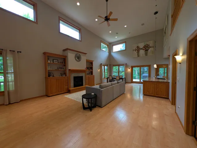 $580,000 | 300 Sugarloaf Parkway, Zumbrota, MN 55992