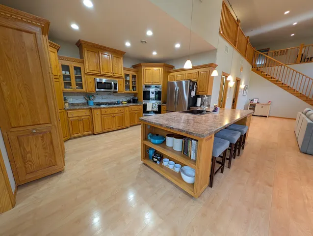 $580,000 | 300 Sugarloaf Parkway, Zumbrota, MN 55992