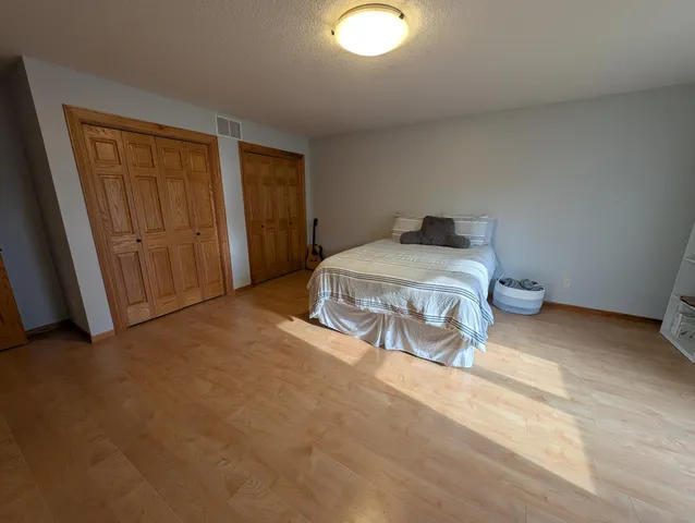 $580,000 | 300 Sugarloaf Parkway, Zumbrota, MN 55992