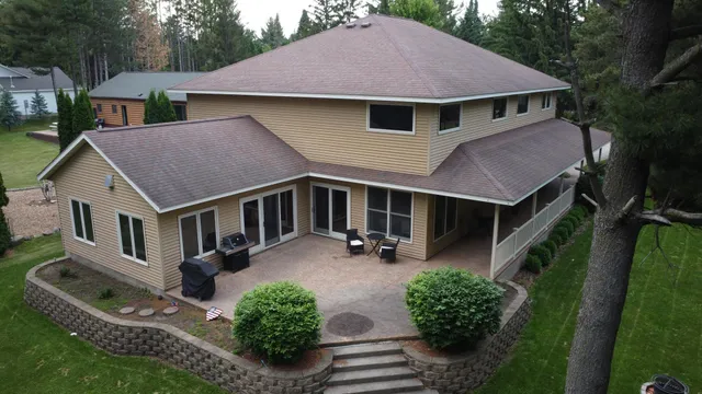 $580,000 | 300 Sugarloaf Parkway, Zumbrota, MN 55992