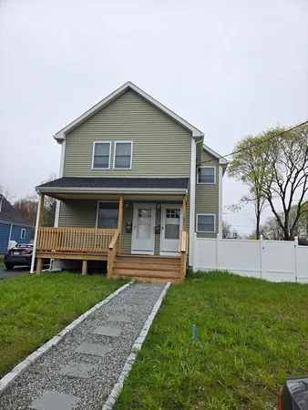 $3,000 | 37 Rose Glen Street, Unit 2, Stoughton, MA 02072