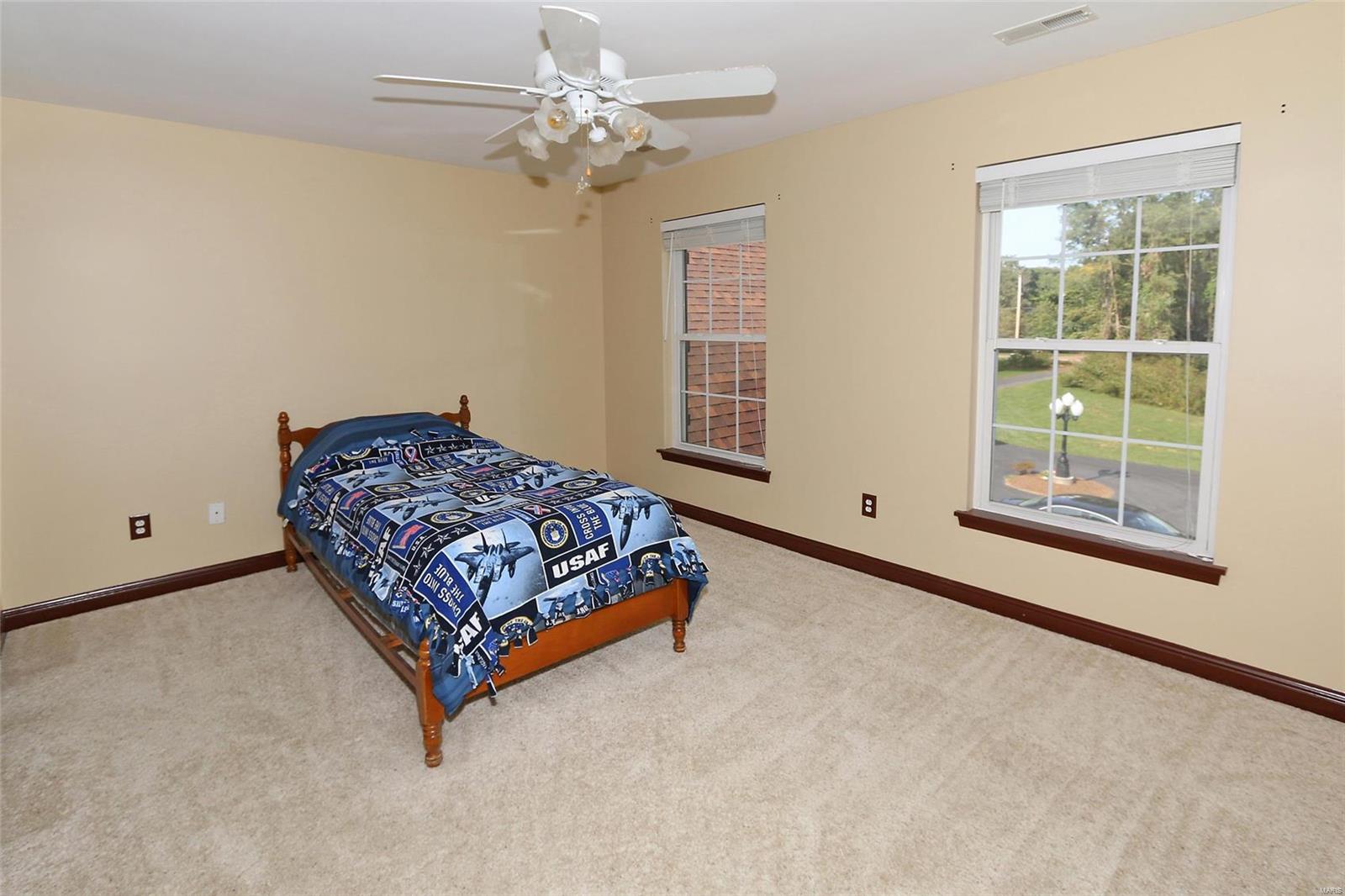3522 Douglas Road Florissant, MO 63034 - Photo 34 of 44 Gallery Image 34
