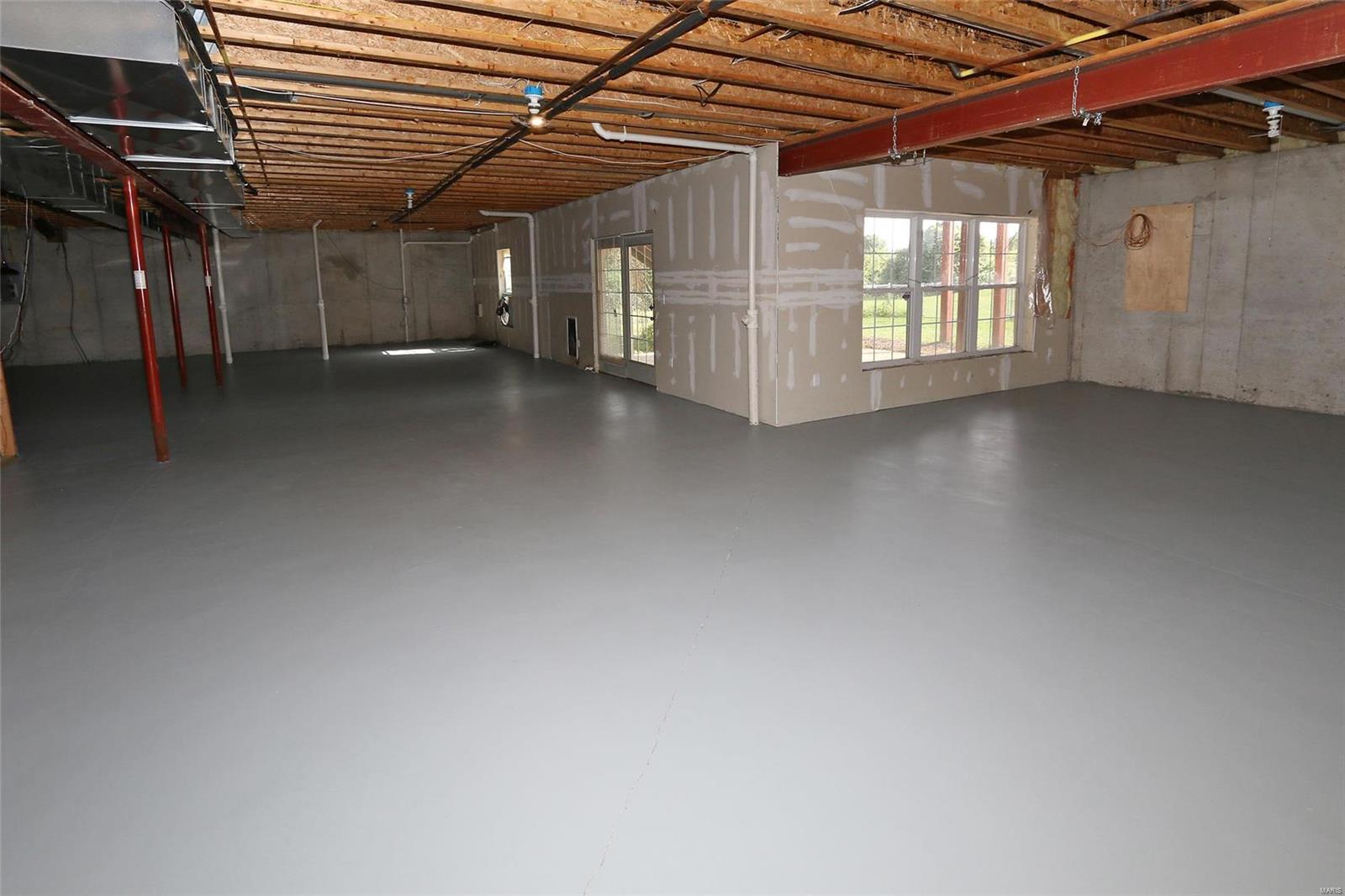 3522 Douglas Road Florissant, MO 63034 - Photo 36 of 44 Gallery Image 36