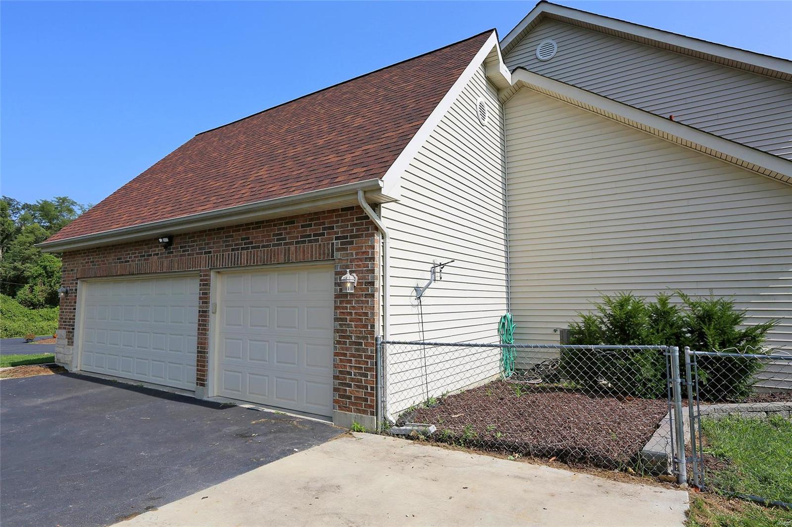 3522 Douglas Road Florissant, MO 63034 - Photo 44 of 44 Gallery Image 44
