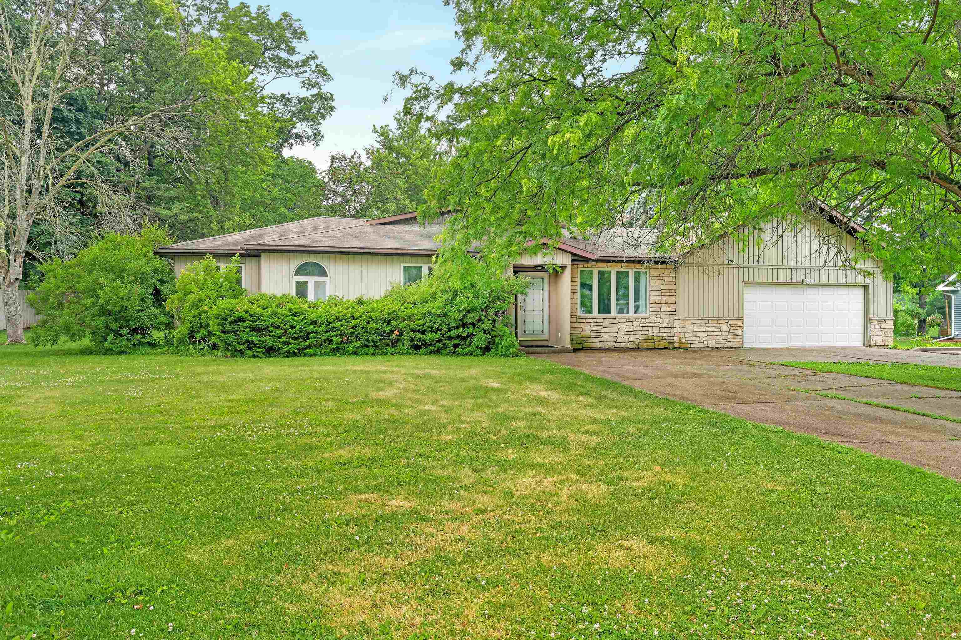 5205 Midmoor Road Monona, WI 53716 - Photo 6 of 45