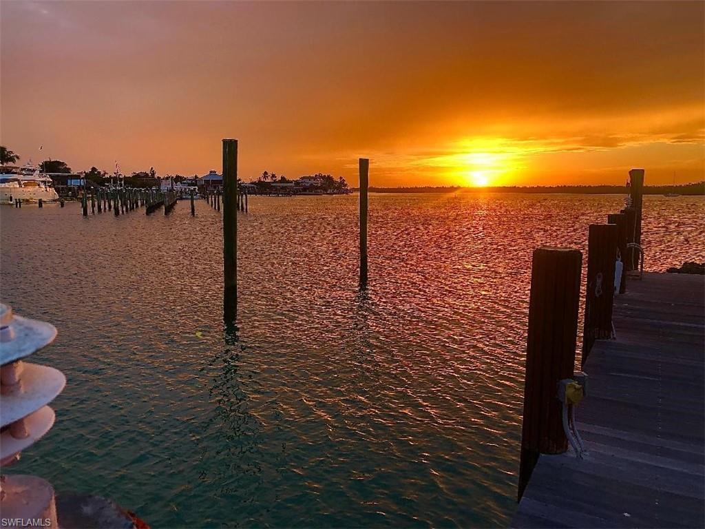 410 Cristobal Street Naples, FL 34113 - Photo 8 of 50