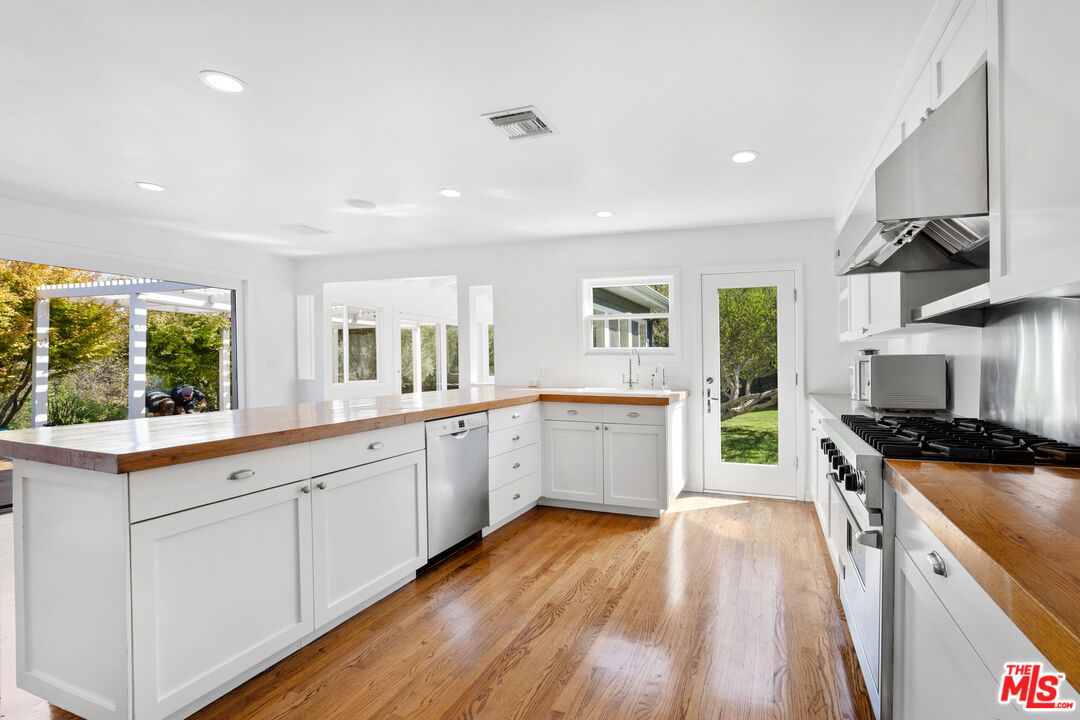 6644 Wildlife Road Malibu, CA 90265 - Photo 12 of 38