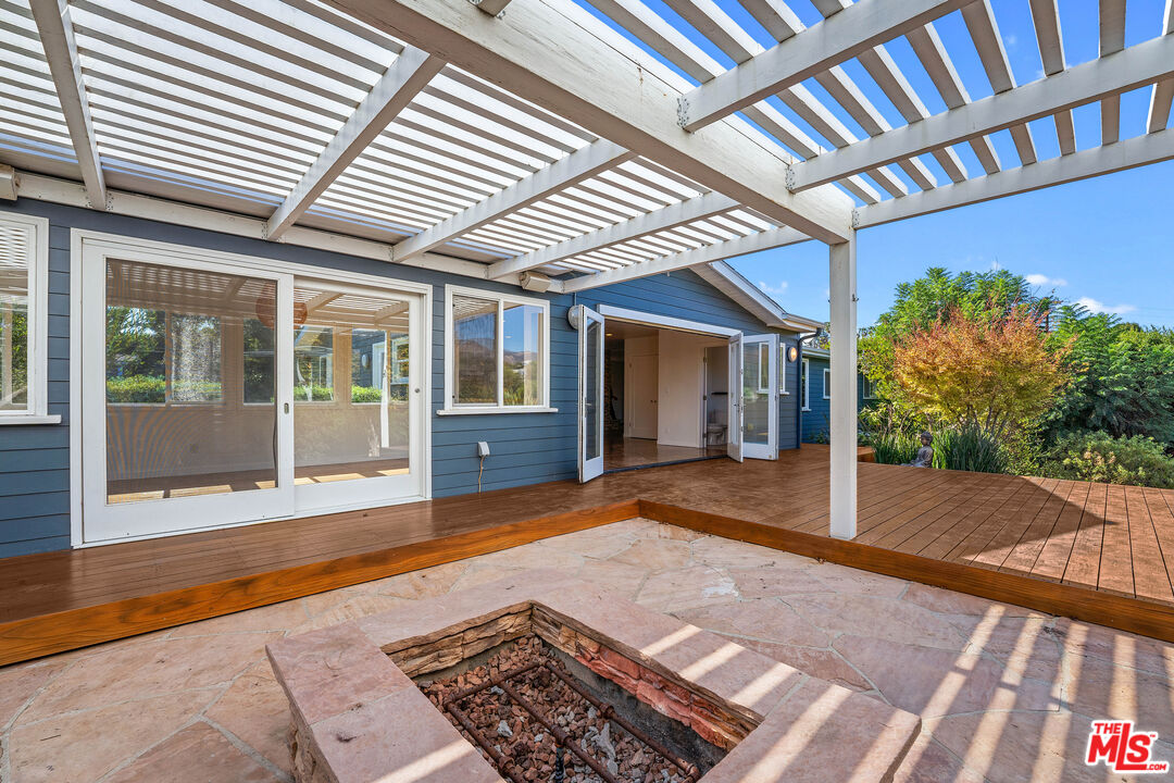 6644 Wildlife Road Malibu, CA 90265 - Photo 17 of 38