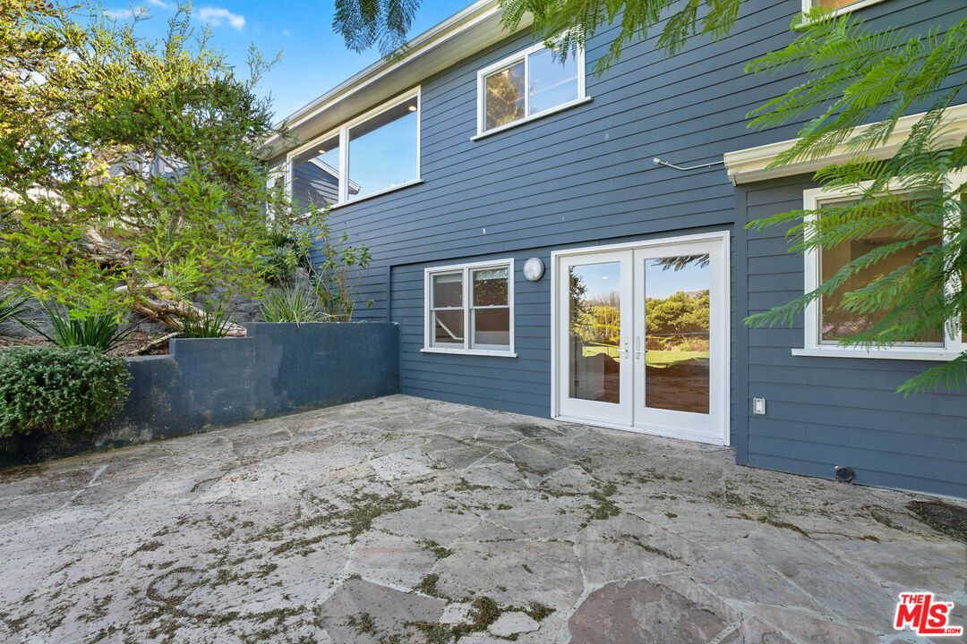 6644 Wildlife Road Malibu, CA 90265 - Photo 22 of 38