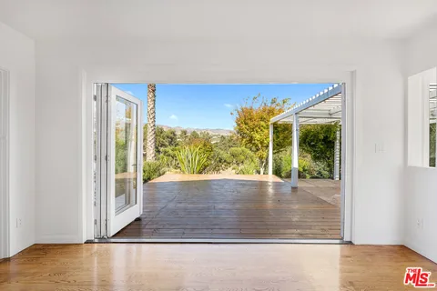 a view of an entryway