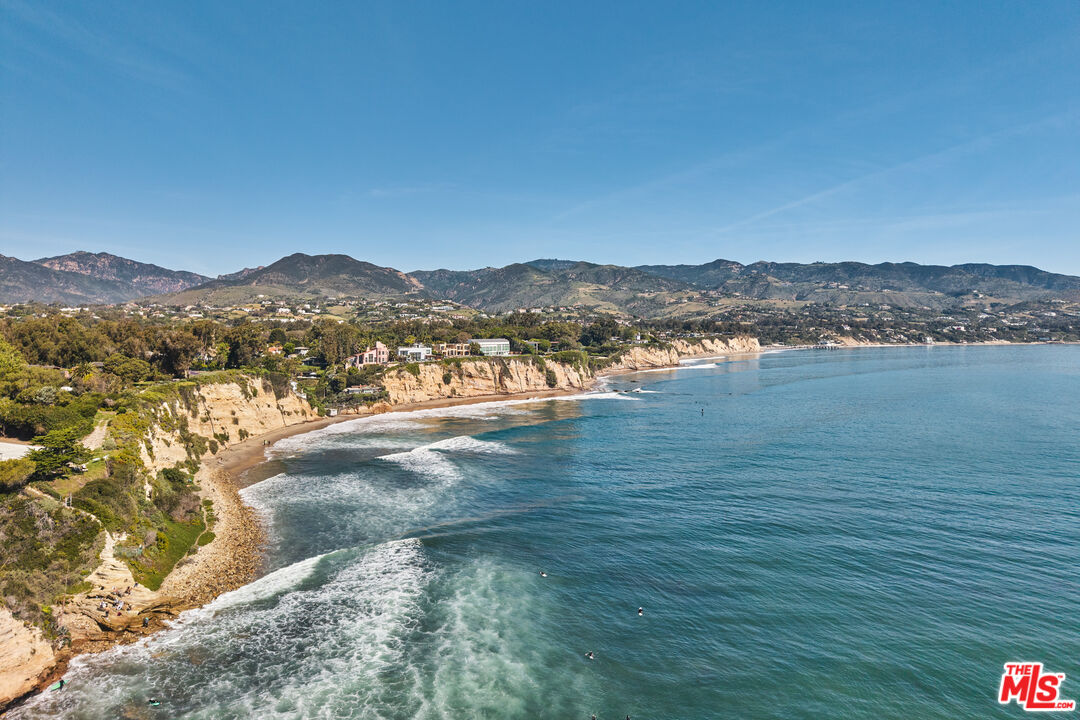 6644 Wildlife Road Malibu, CA 90265 - Photo 7 of 38