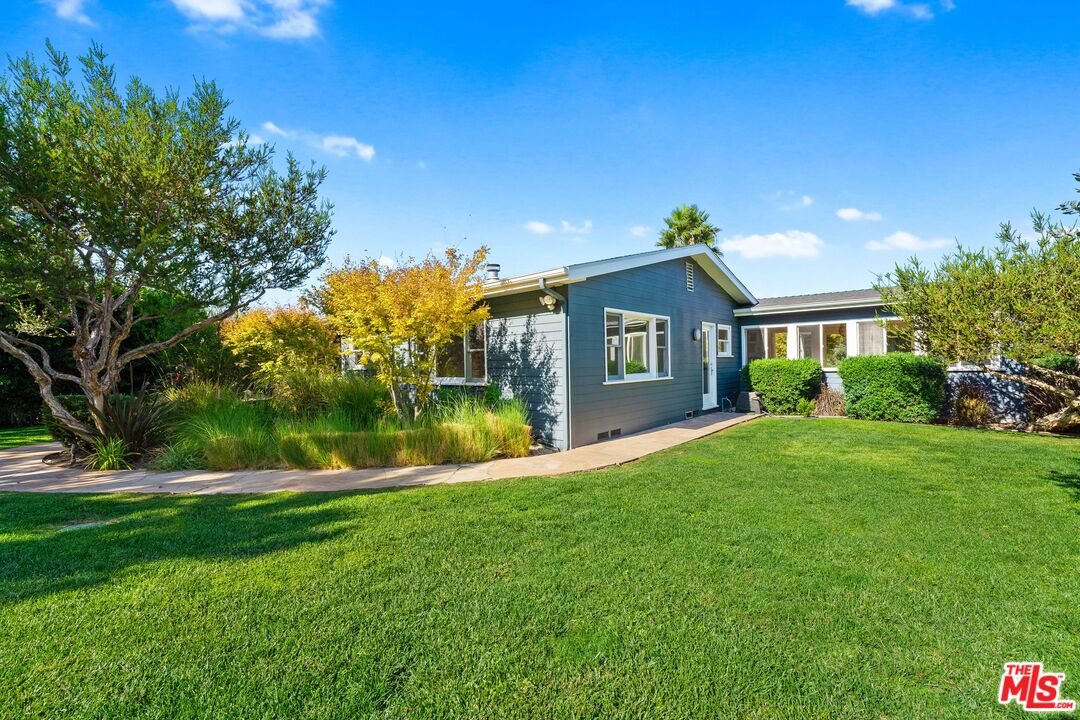 6644 Wildlife Road Malibu, CA 90265 - Photo 8 of 38
