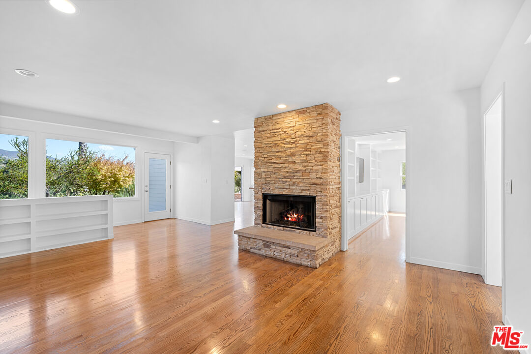 6644 Wildlife Road Malibu, CA 90265 - Photo 9 of 38