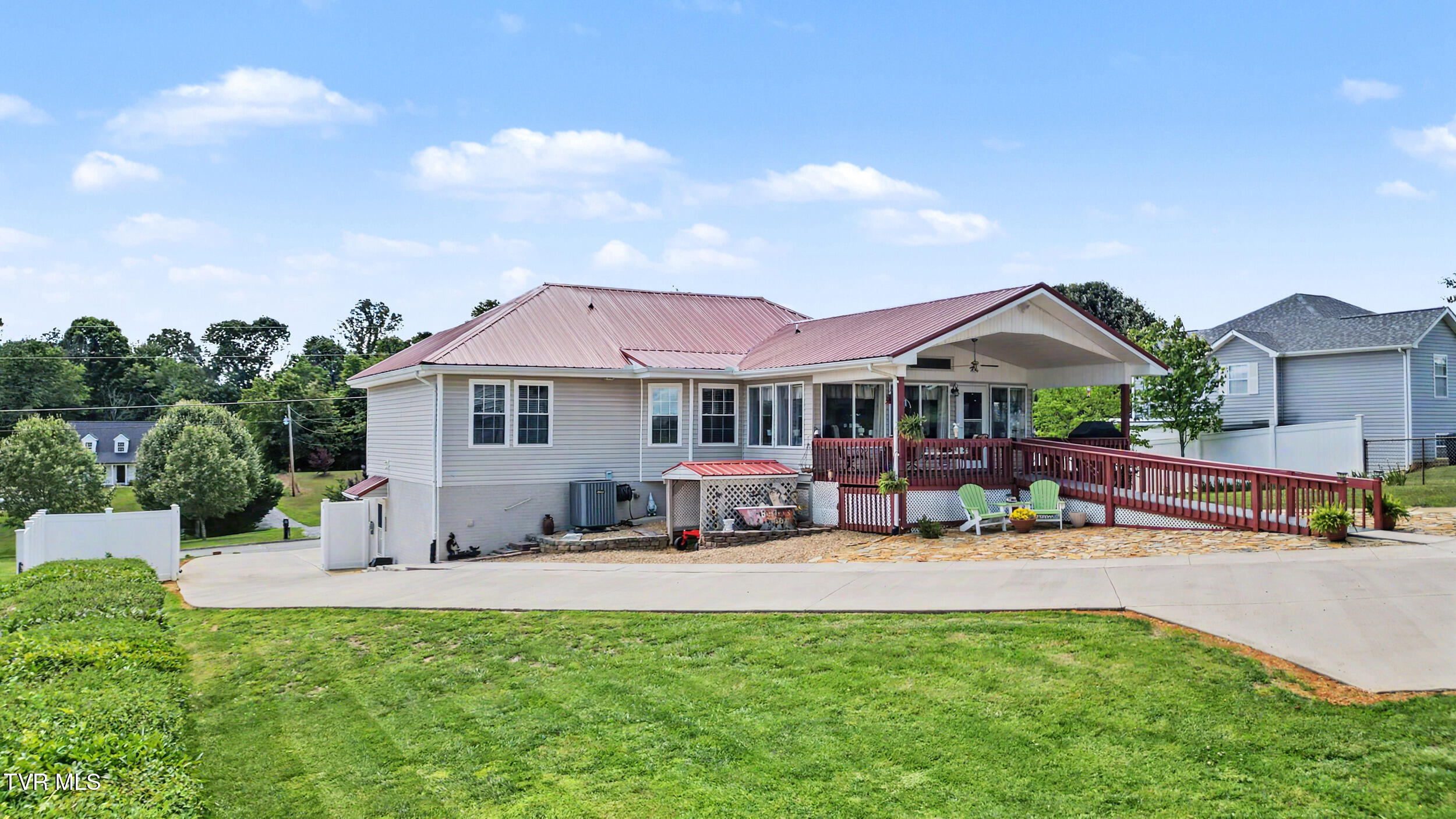 109 Pine Ridge Drive Afton, TN 37616 - Photo 32 of 51 43_dji_0877