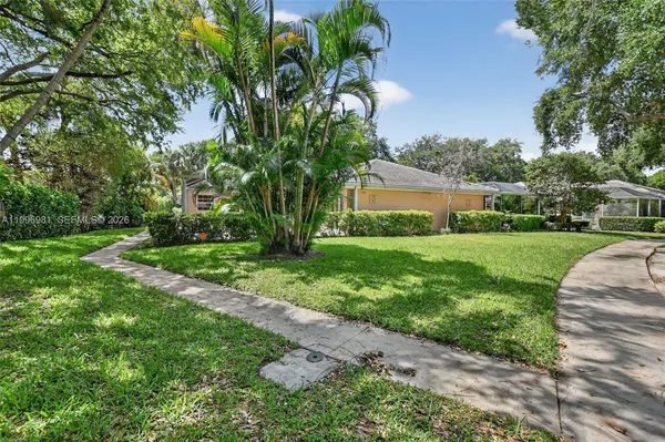 $375,000 | 102 Sun Terrace Court, Palm Beach Gardens, FL 33403