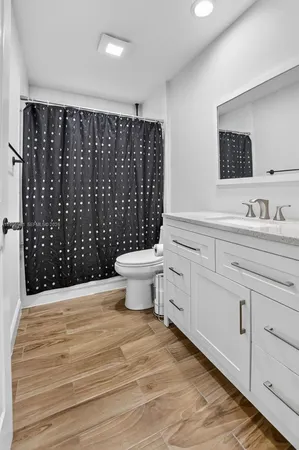 $375,000 | 102 Sun Terrace Court, Palm Beach Gardens, FL 33403