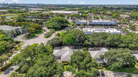 $375,000 | 102 Sun Terrace Court, Palm Beach Gardens, FL 33403