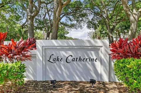 $375,000 | 102 Sun Terrace Court, Palm Beach Gardens, FL 33403