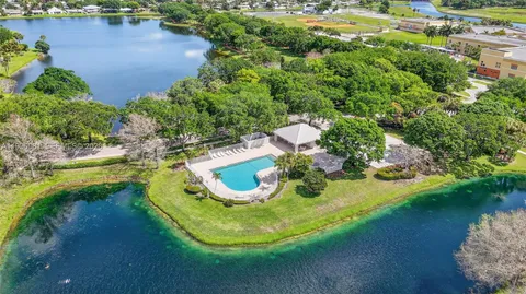 $375,000 | 102 Sun Terrace Court, Palm Beach Gardens, FL 33403